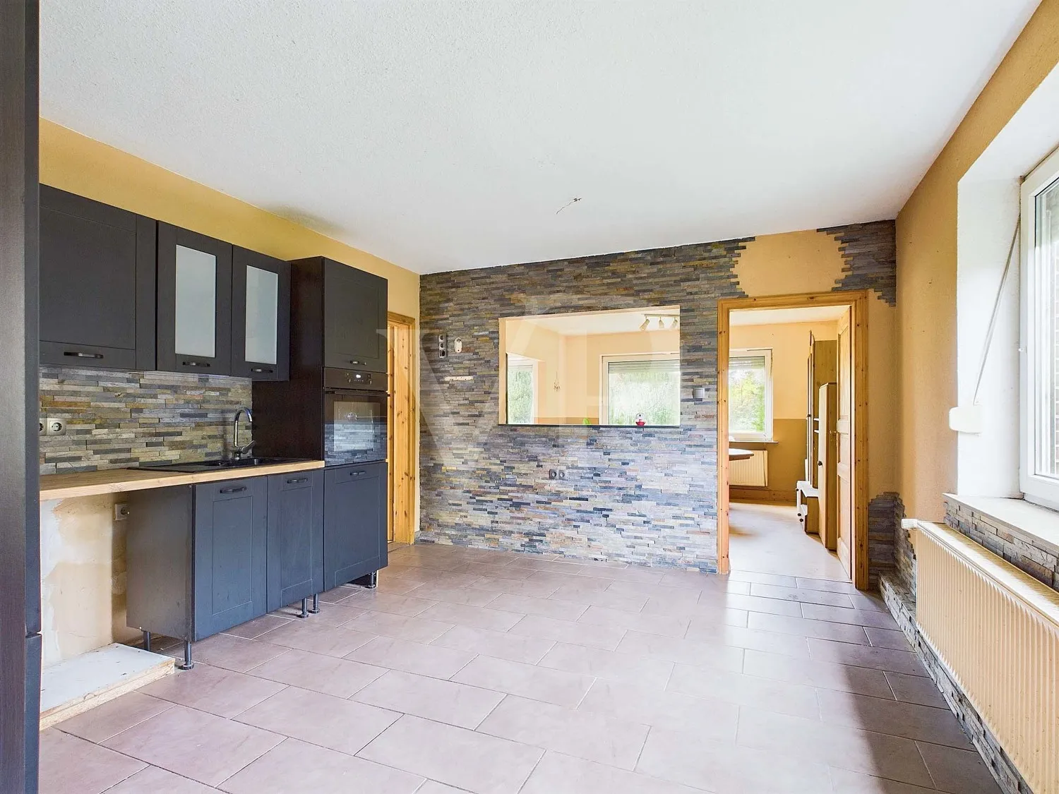 House. Barn. Horses. - Pure country life on 6,235 m²