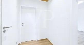 von_poll_real_estate_property_25418123_image_3