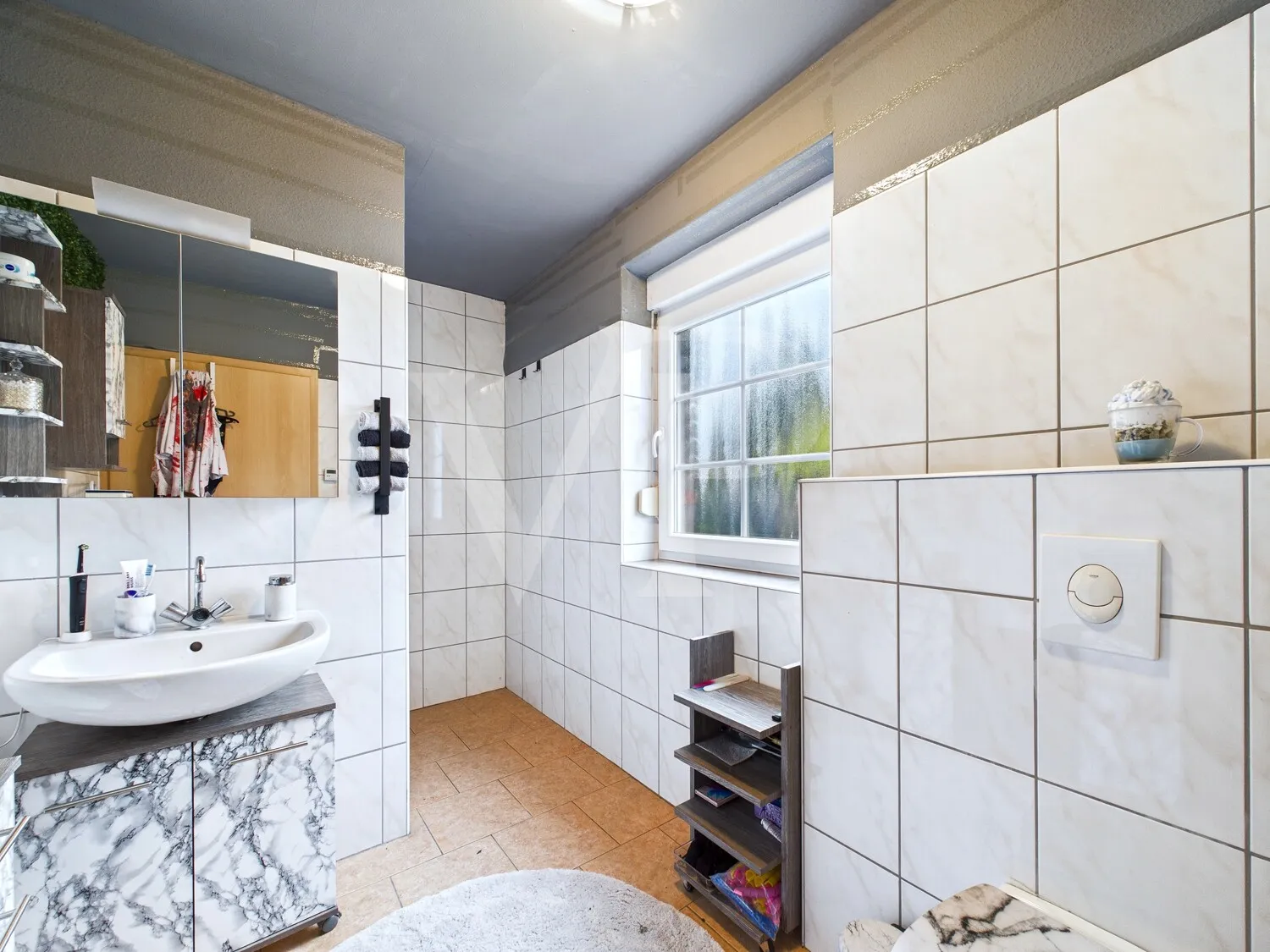 Badezimmer II Nebengebäude