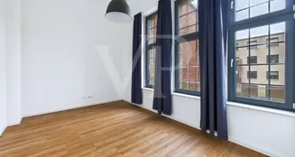 von_poll_real_estate_property_2533505013_image_2