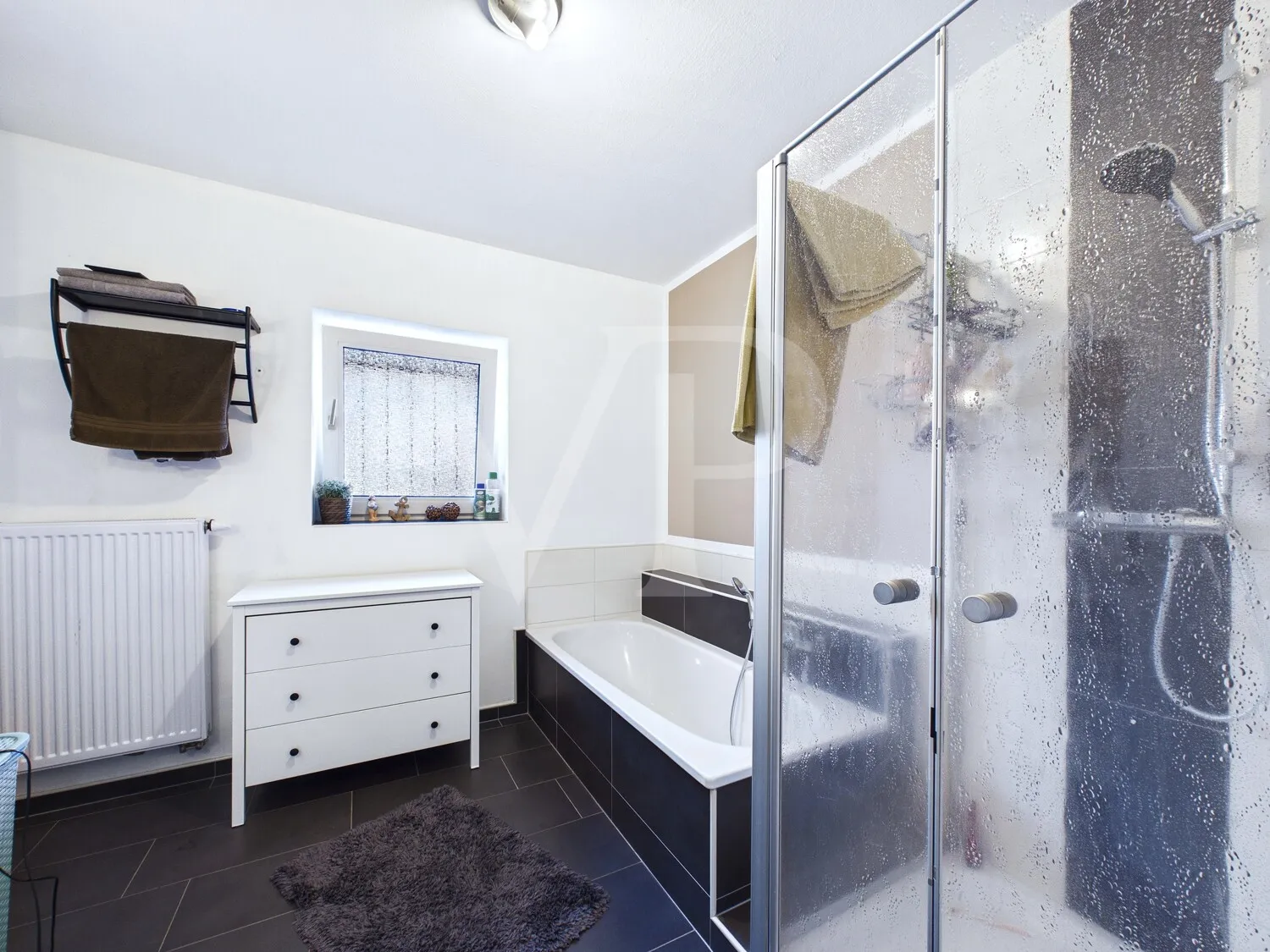 Badezimmer EG