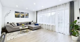 von_poll_real_estate_property_25335139_image_0