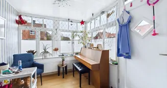 von_poll_real_estate_property_26335001_image_2