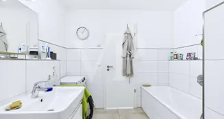 von_poll_real_estate_property_2533505014_image_4