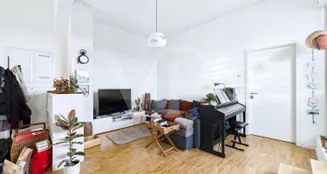 von_poll_real_estate_property_2533505014_image_1