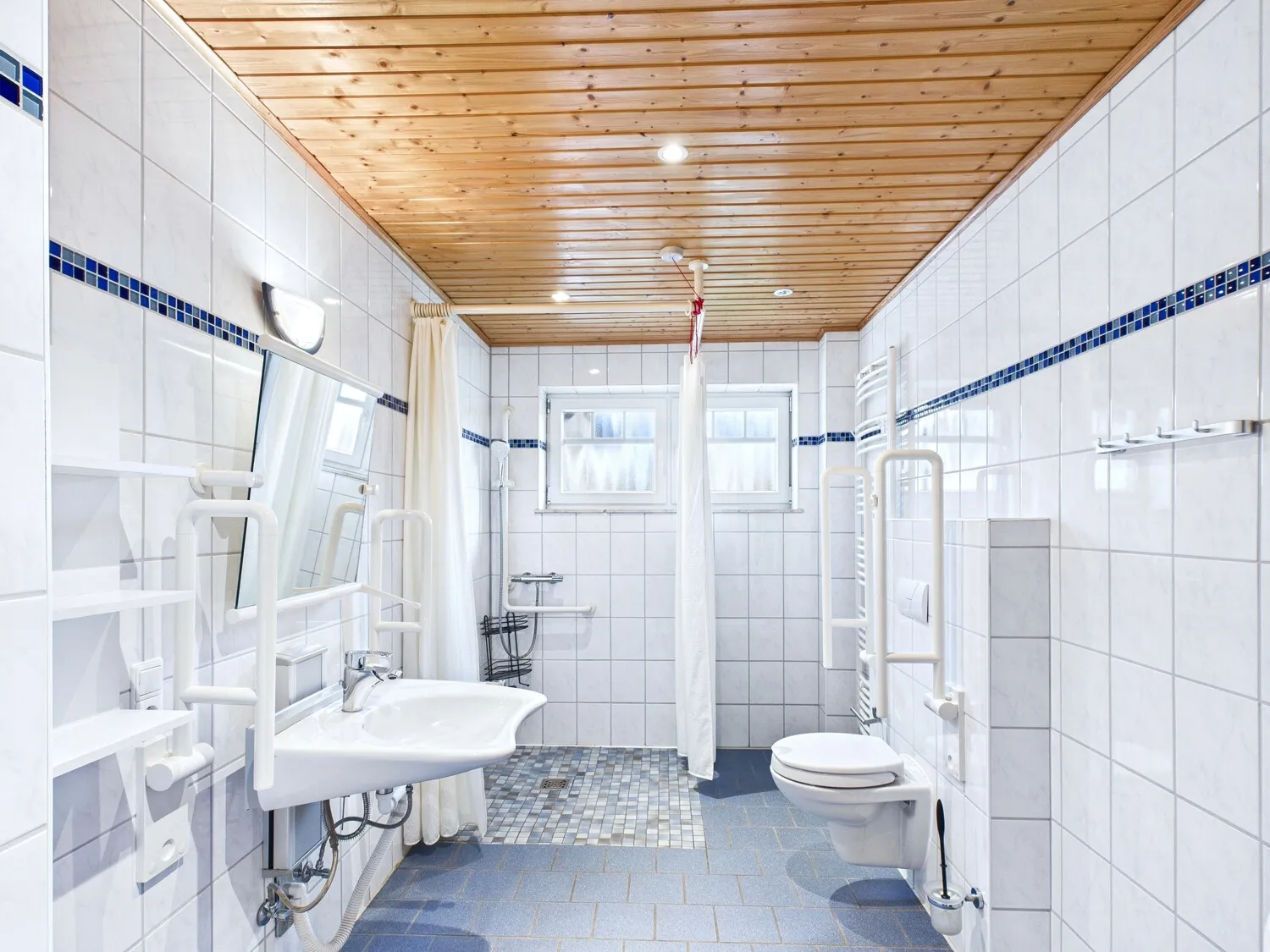 barrierefreies Duschbad 2