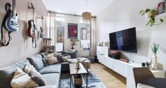 von_poll_real_estate_property_2533505015_image_0