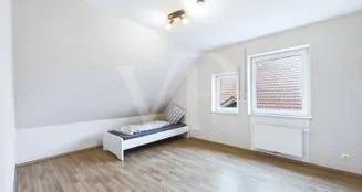 von_poll_real_estate_property_26335015_image_6