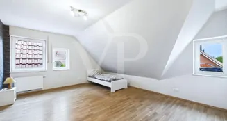 von_poll_real_estate_property_26335015_image_7