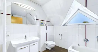 von_poll_real_estate_property_26335015_image_8