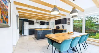 von_poll_real_estate_property_252100951_image_1