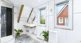 von_poll_real_estate_property_252100951_image_7