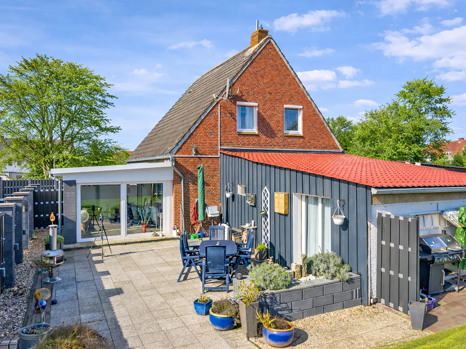 Rückseite/Terrasse
