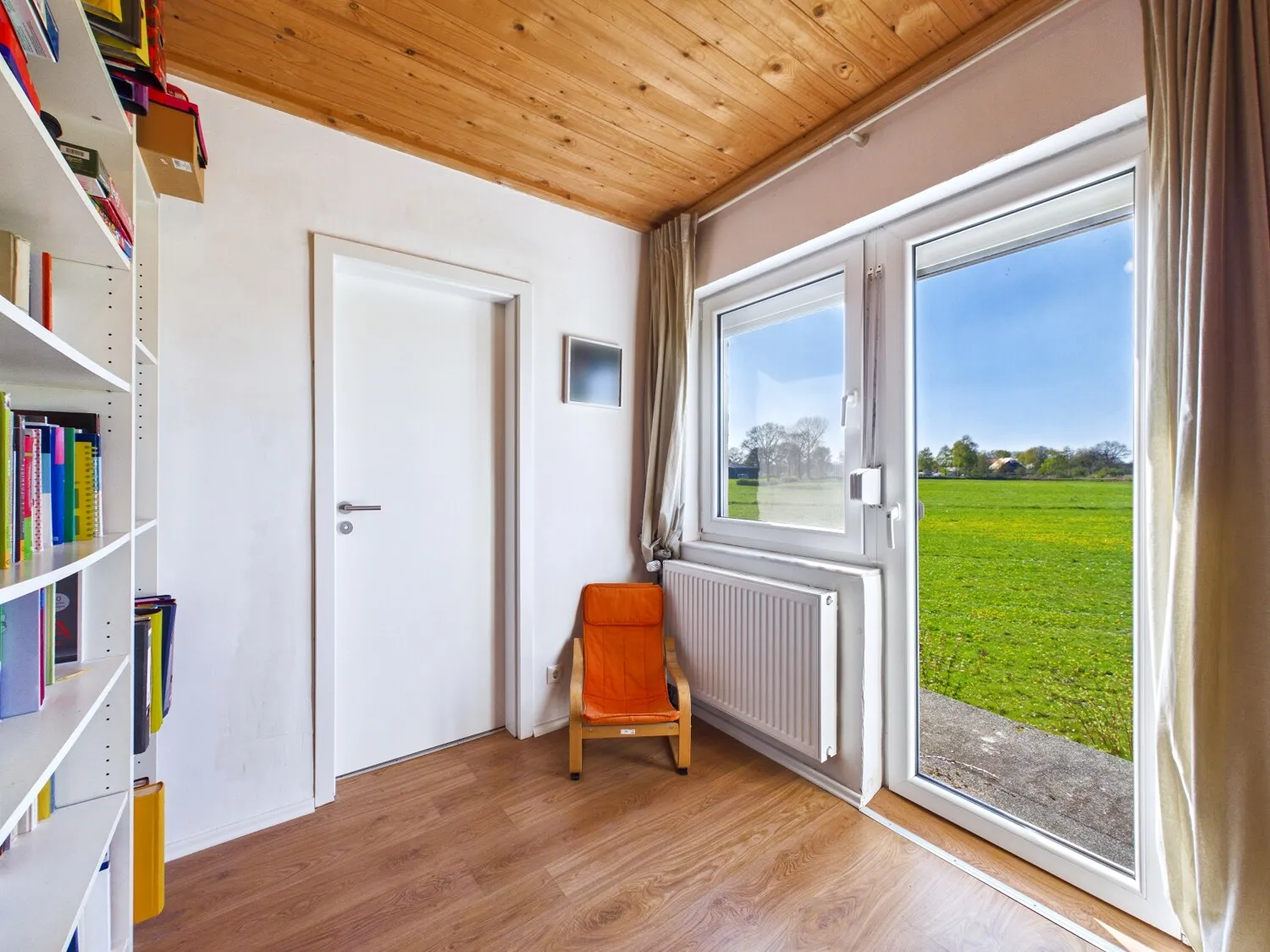 Schlafzimmer 4 DG