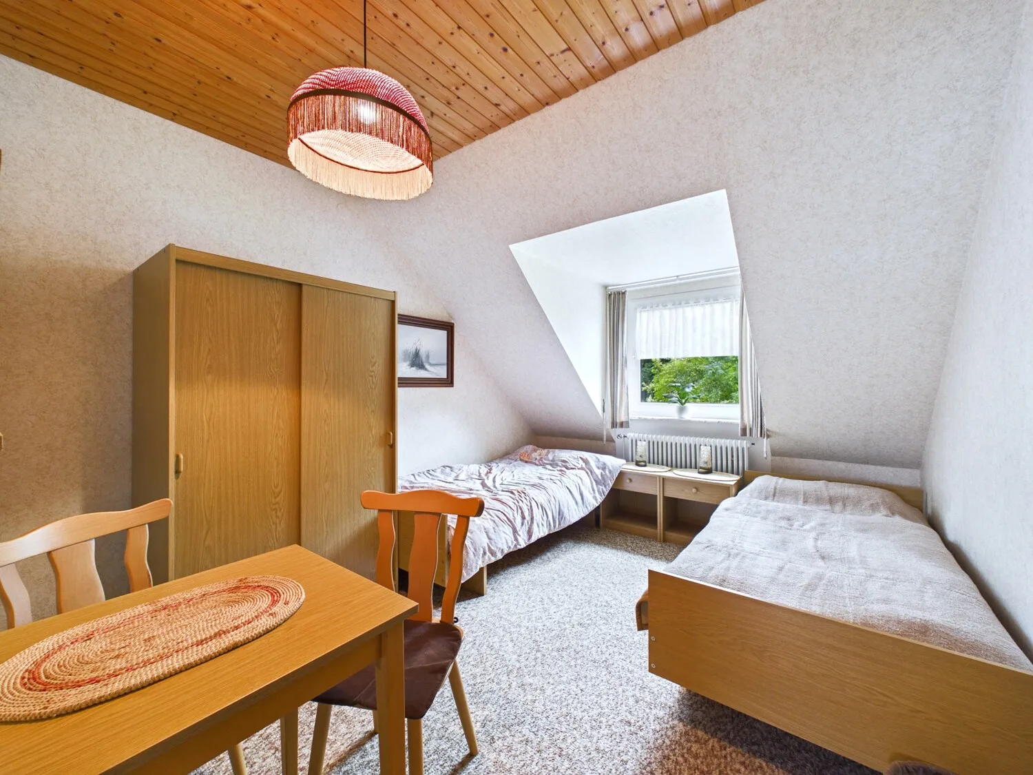 Zimmer 2 OG