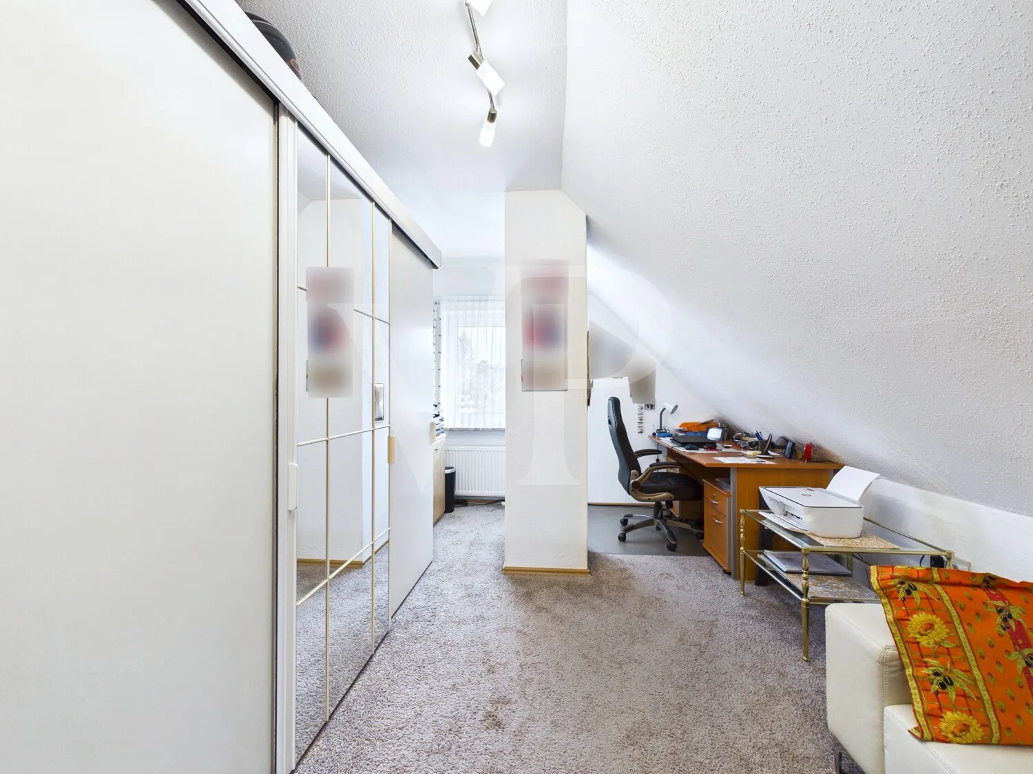 Büro - DG