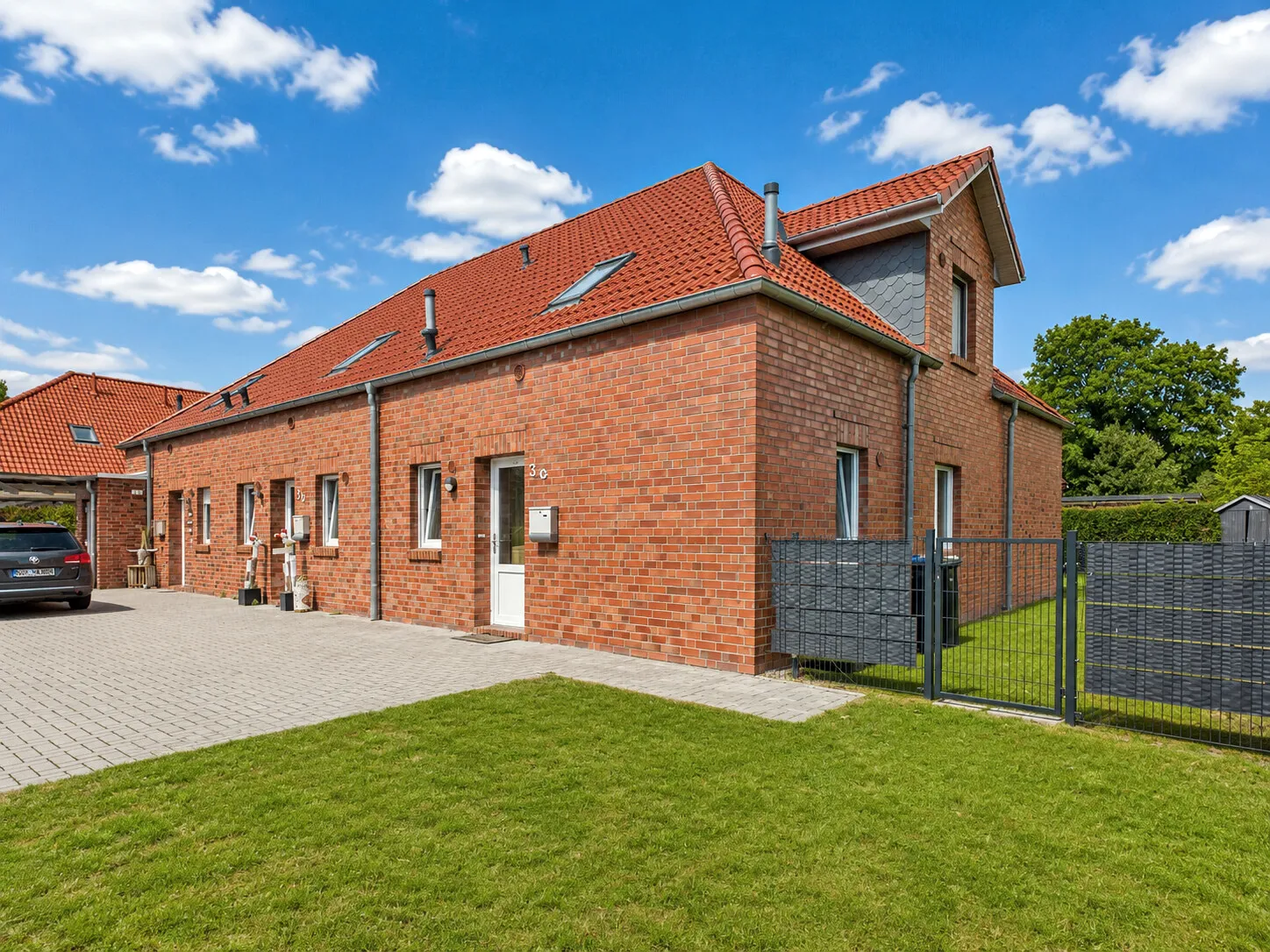 Auffahrt/Eingang