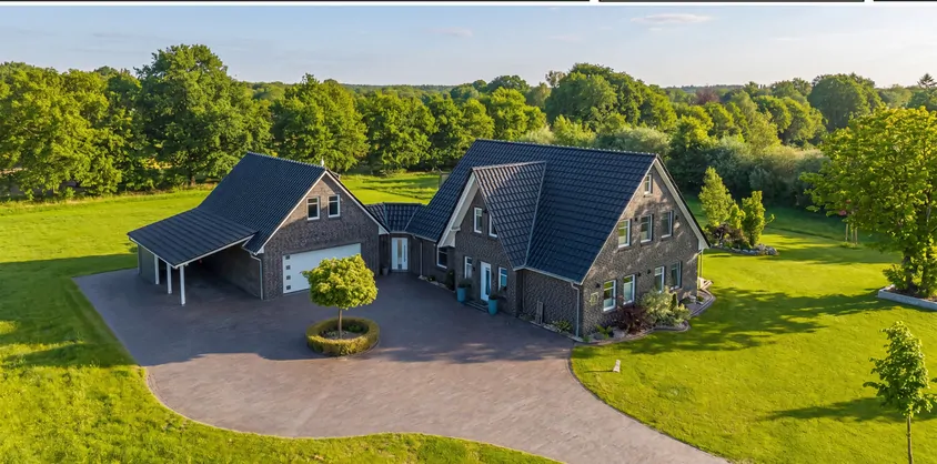 von Poll Immobilien GmbH
