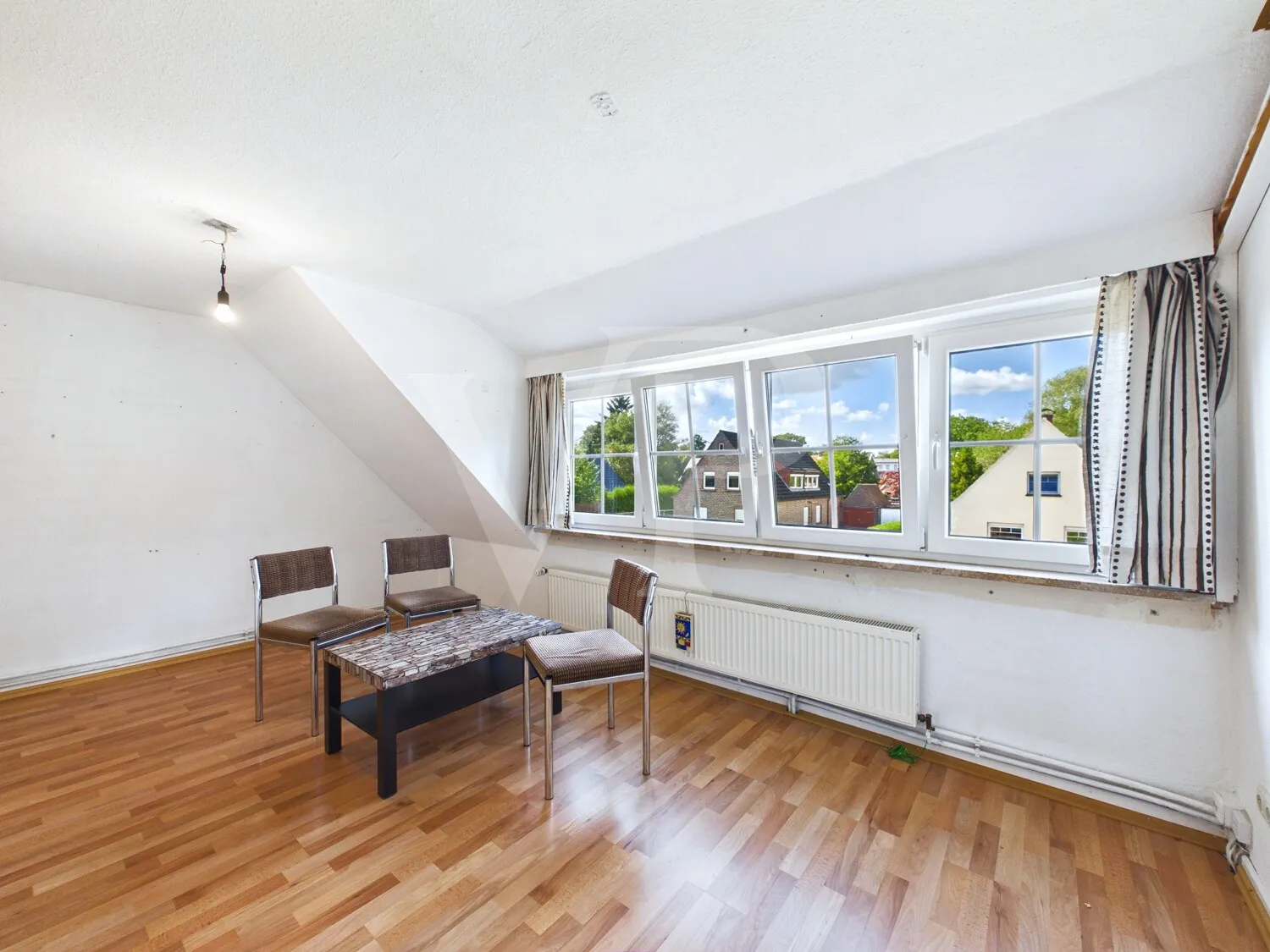 Schlafzimmer DG