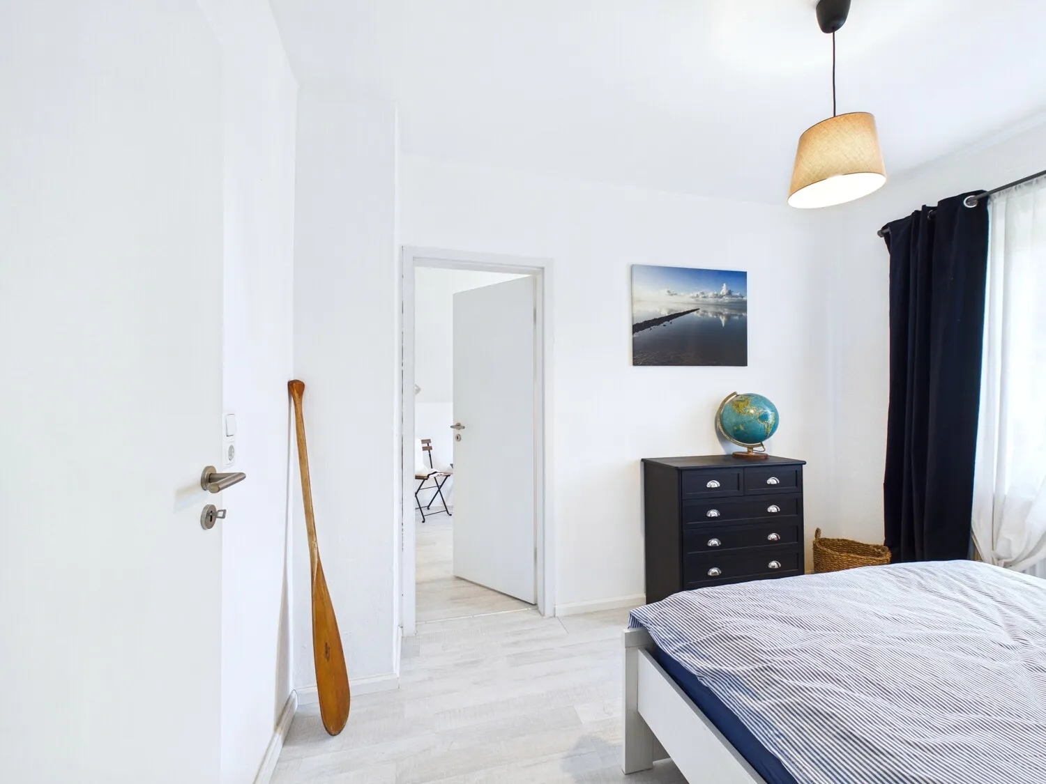 Schlafen I m. Zugang z. Ankleidezimmer