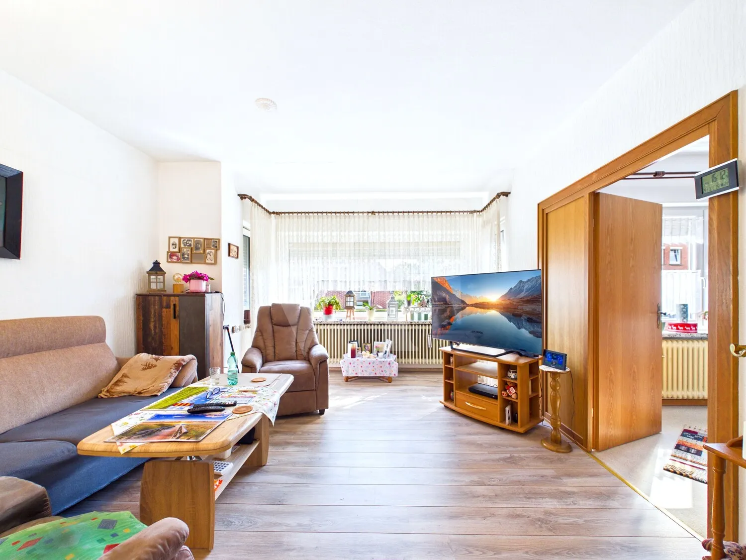 Wohnzimmer (mögl. Schlafzimmer)