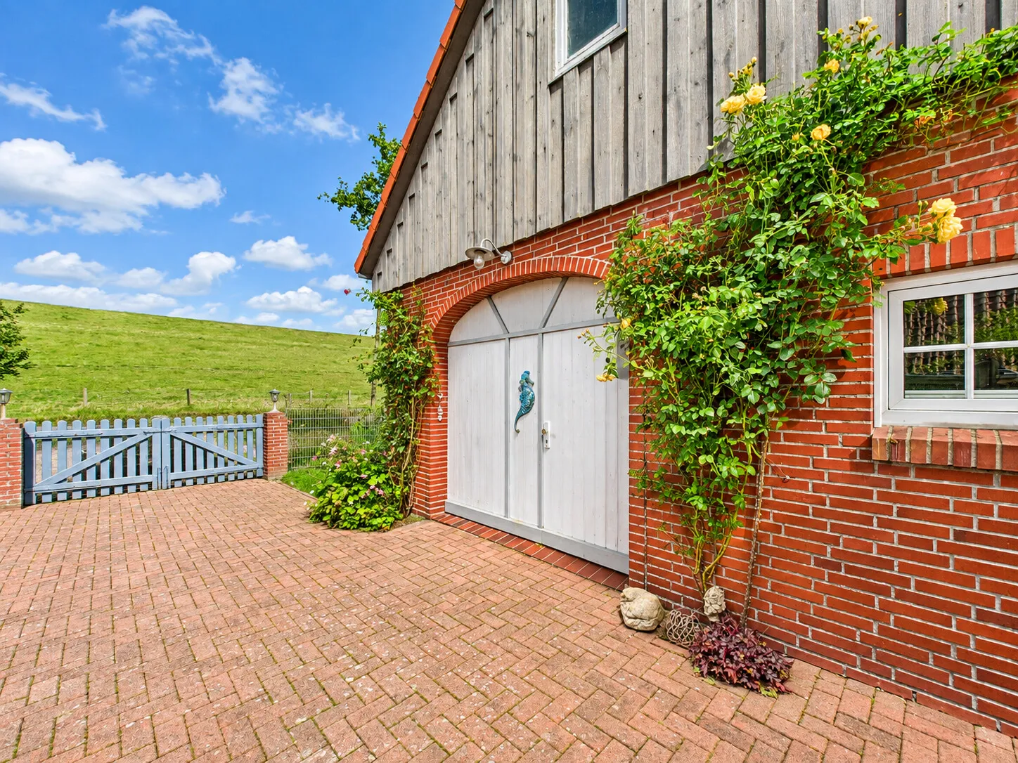 Auffahrt/Garage