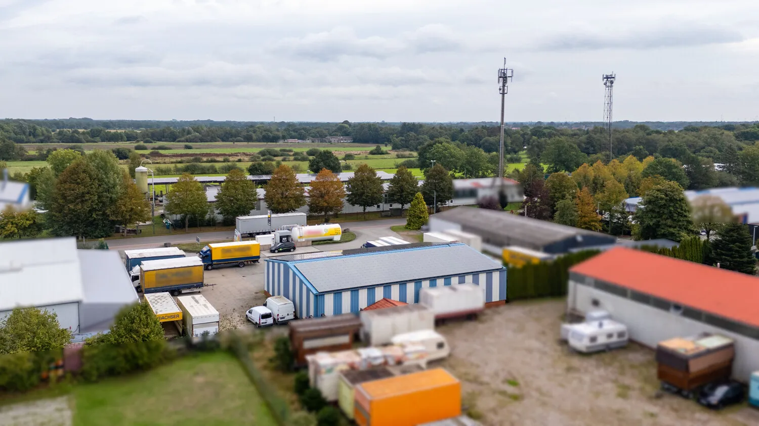 Großzügige Gewerbehalle im Industriegebiet von Großefehn