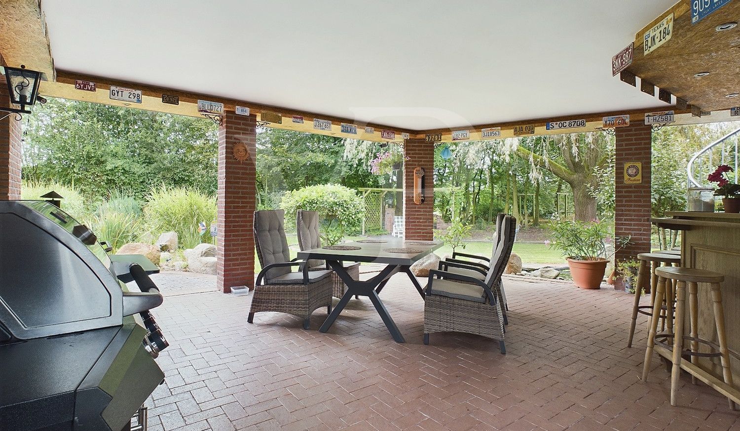 Überdachte Terrasse