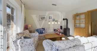 von_poll_real_estate_property_25335021_image_1