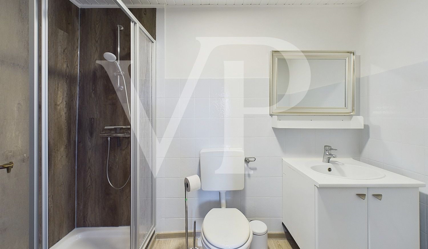 Badezimmer OG links