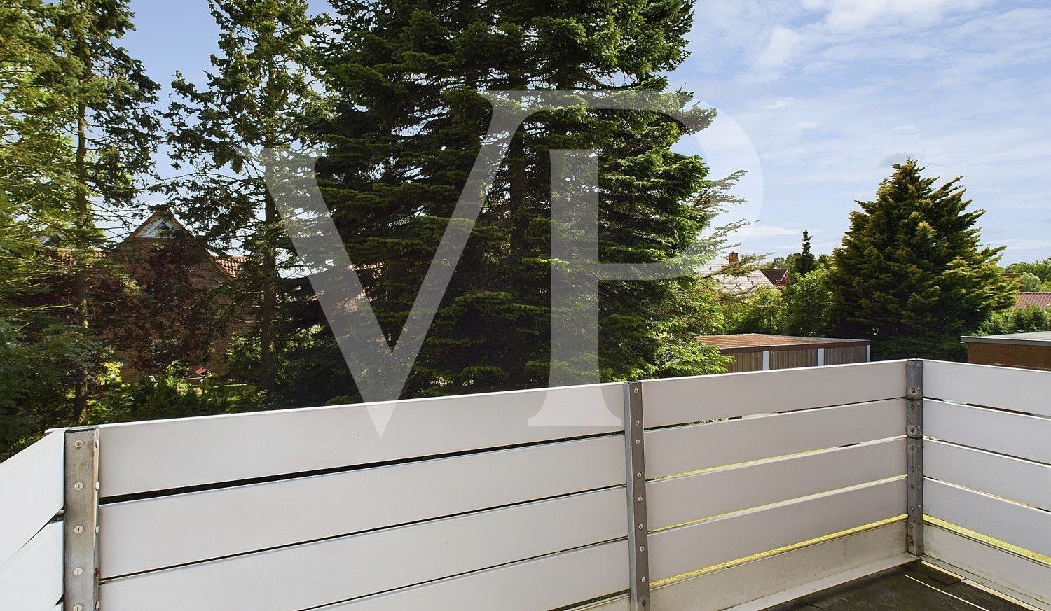 Balkon OG links