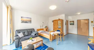 von_poll_real_estate_property_23418444_image_2