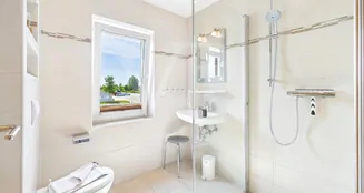 von_poll_real_estate_property_25335078_image_5