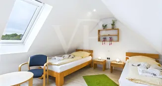 von_poll_real_estate_property_25335078_image_6