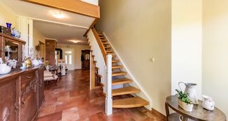 von_poll_real_estate_property_25418077_image_2