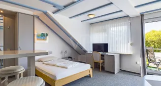 von_poll_real_estate_property_24335027C_image_16