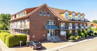 von_poll_real_estate_property_24335027C_image_3