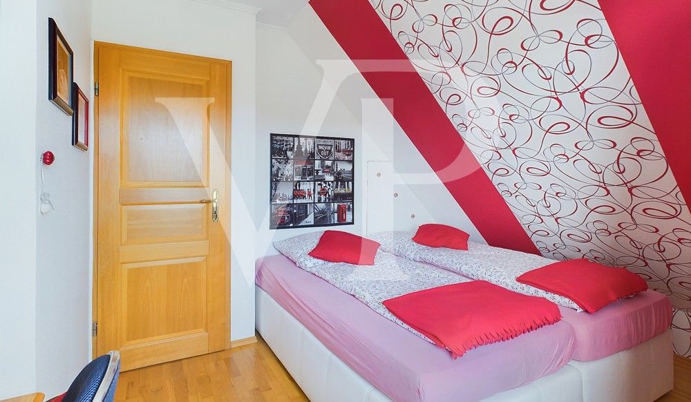 Schlafzimmer III
