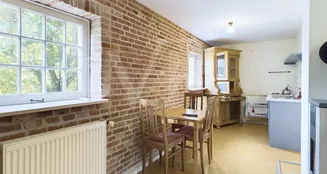 von_poll_real_estate_property_25335023_image_1