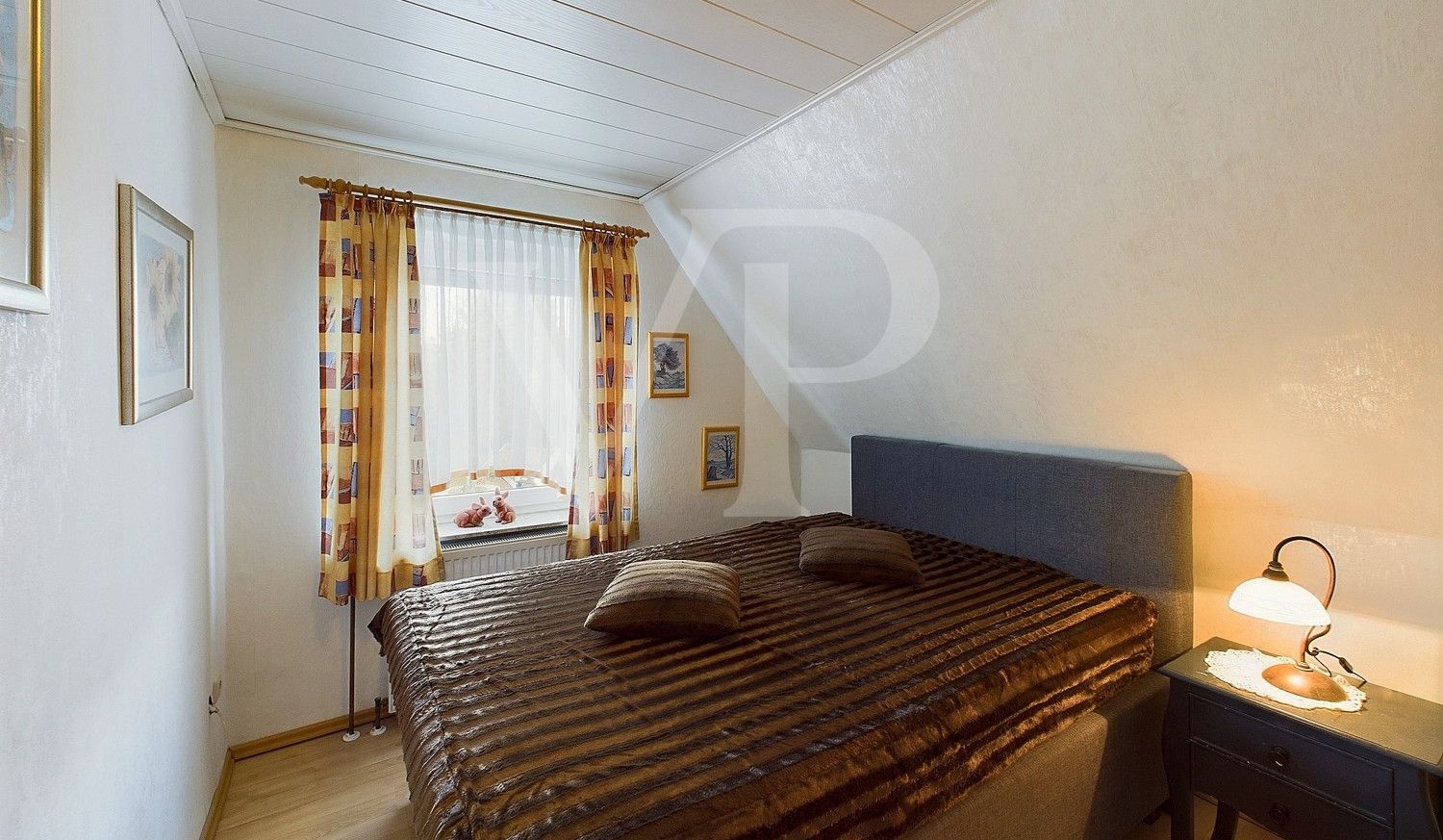 Schlafzimmer II