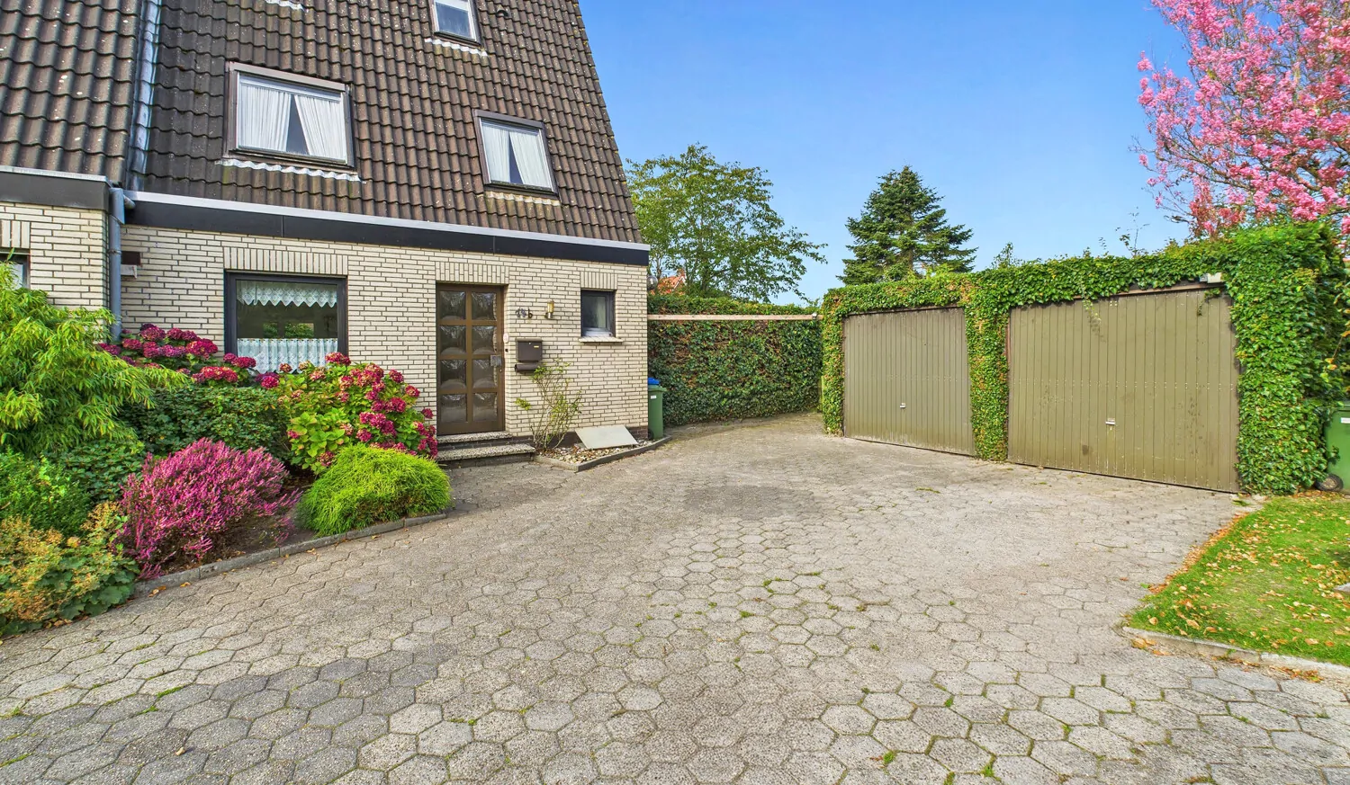 Frontansicht/Eingang