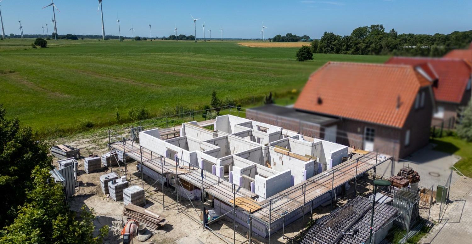 Neubau Doppelhaushälfte in hochwertiger Ausführung und beliebter Lage von Dornum
