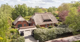 von_poll_real_estate_property_253350542_image_2