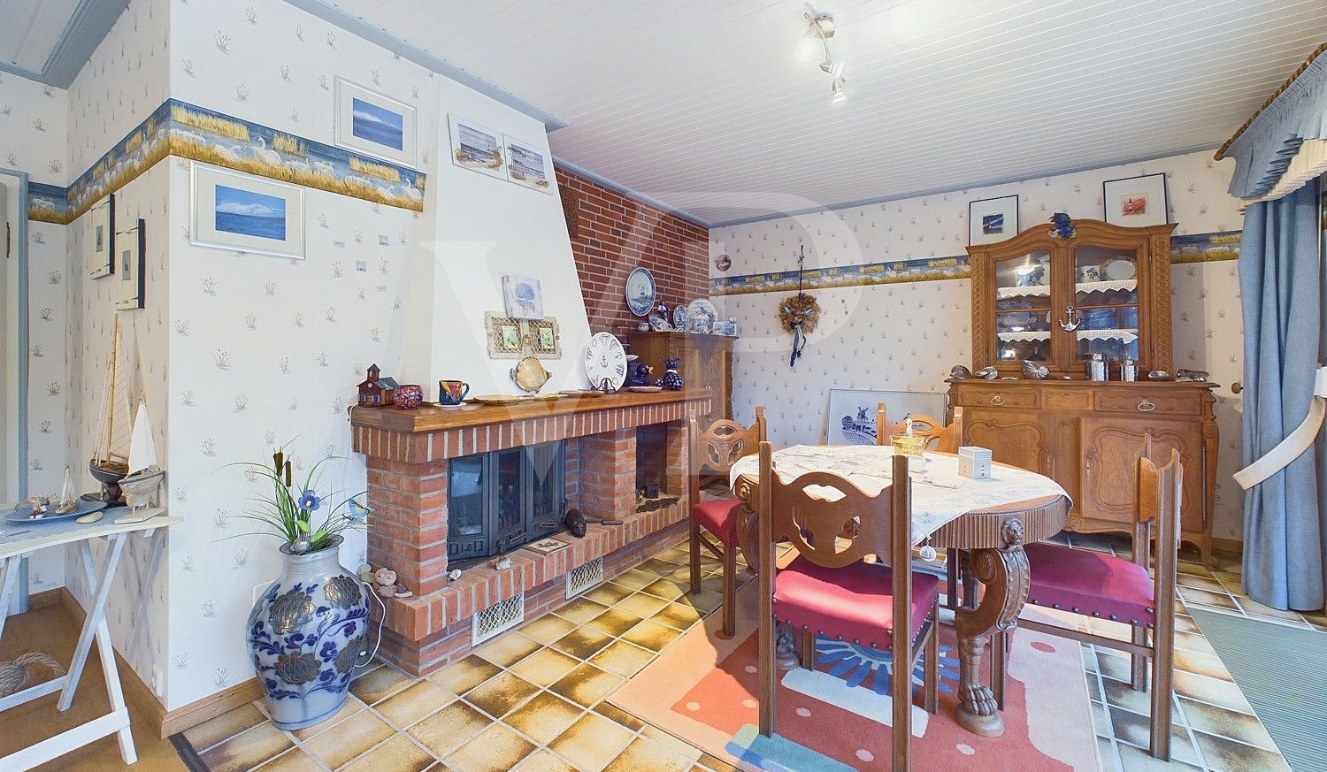 Essbereich / Kamin 2 EG
