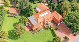 von_poll_real_estate_property_25418001-1_image_0