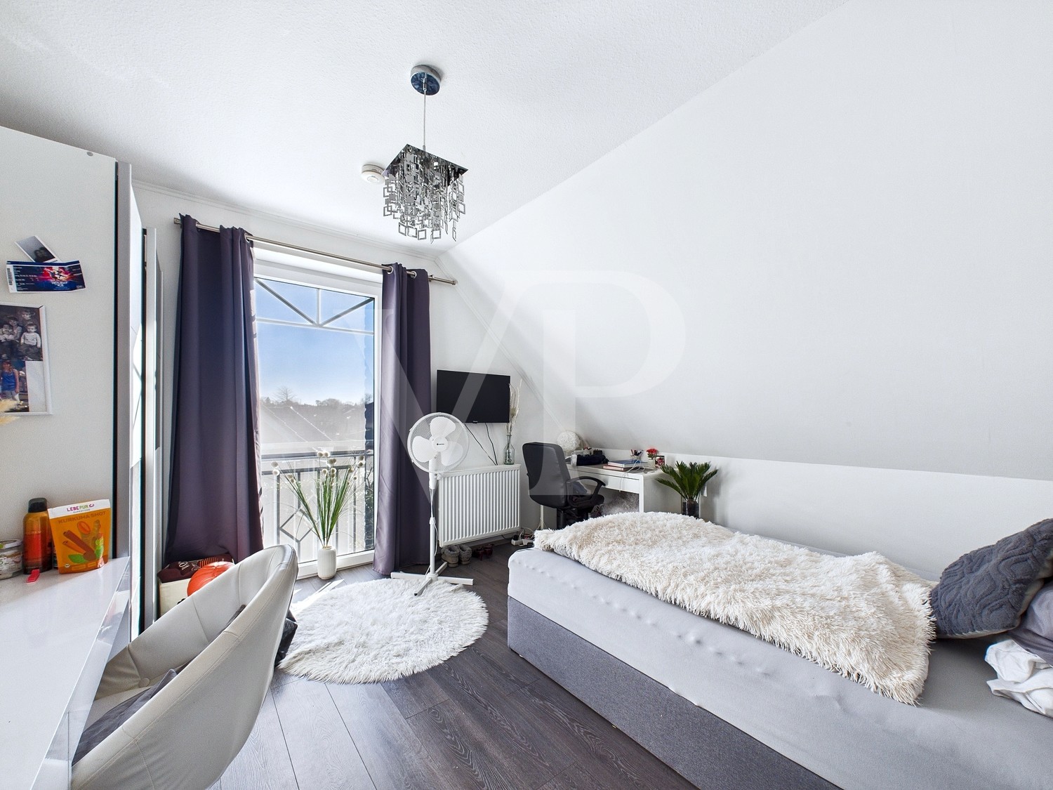 Schlafzimmer III