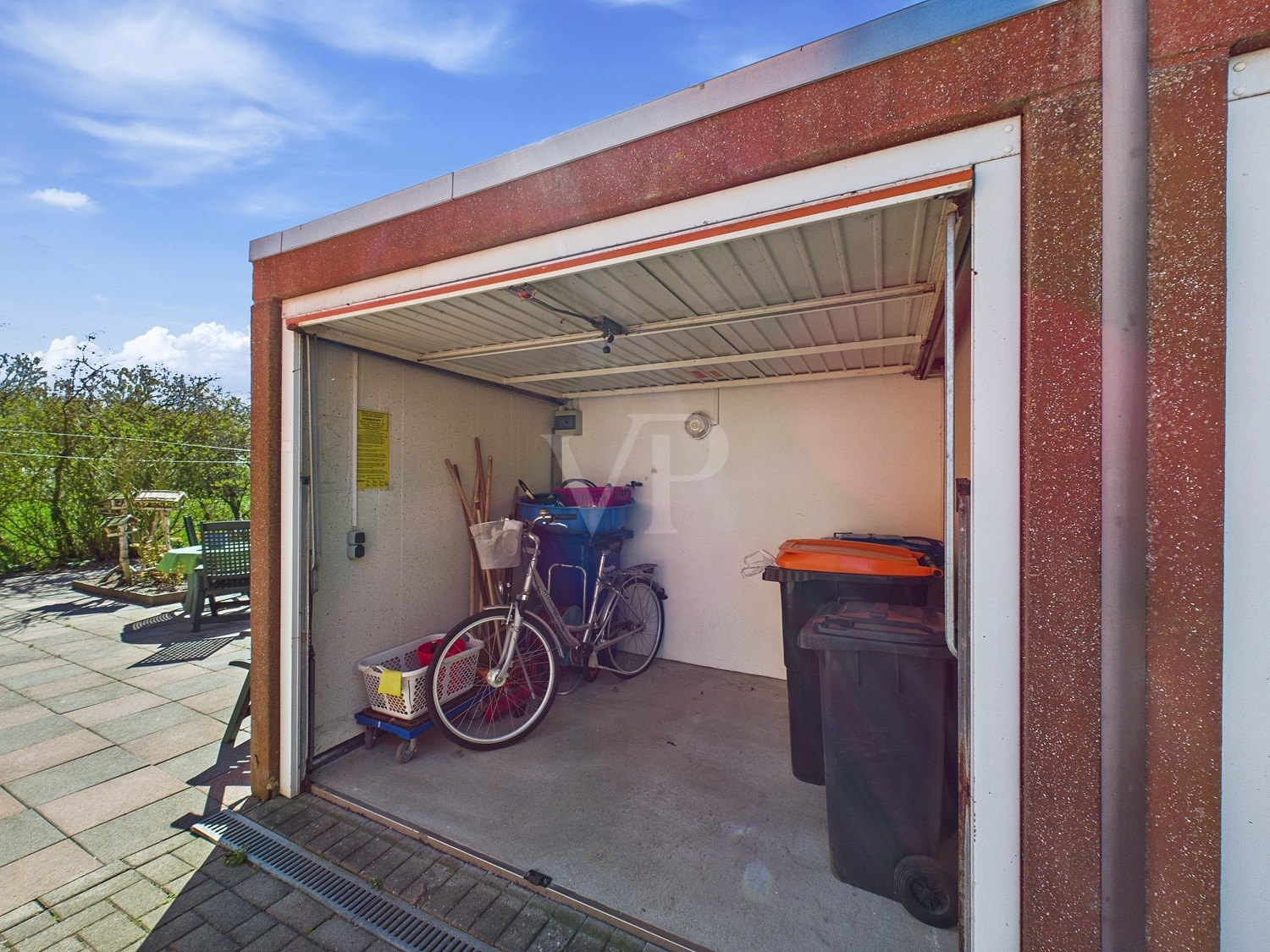 Garage I