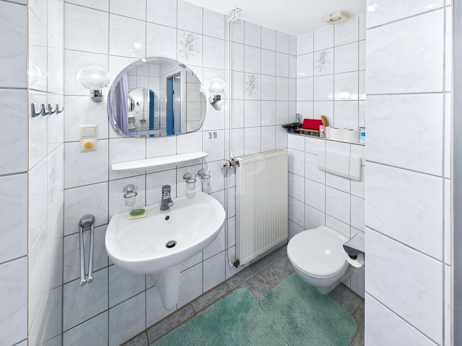 Bad EG mit Badewanne