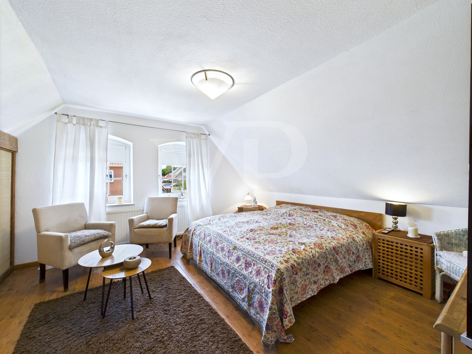 Schlafzimmer I (OG)