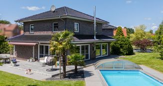 von_poll_real_estate_property_25210052_image_1
